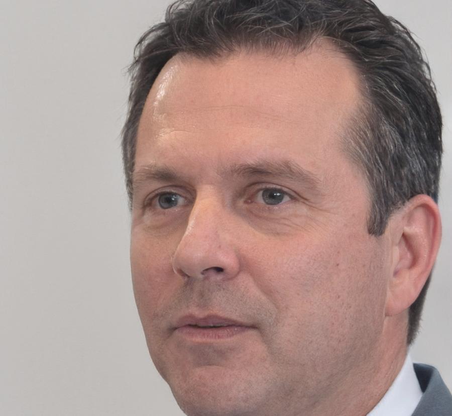 Portrait de Thomas Martin, spécialiste en stratégies d'investissement